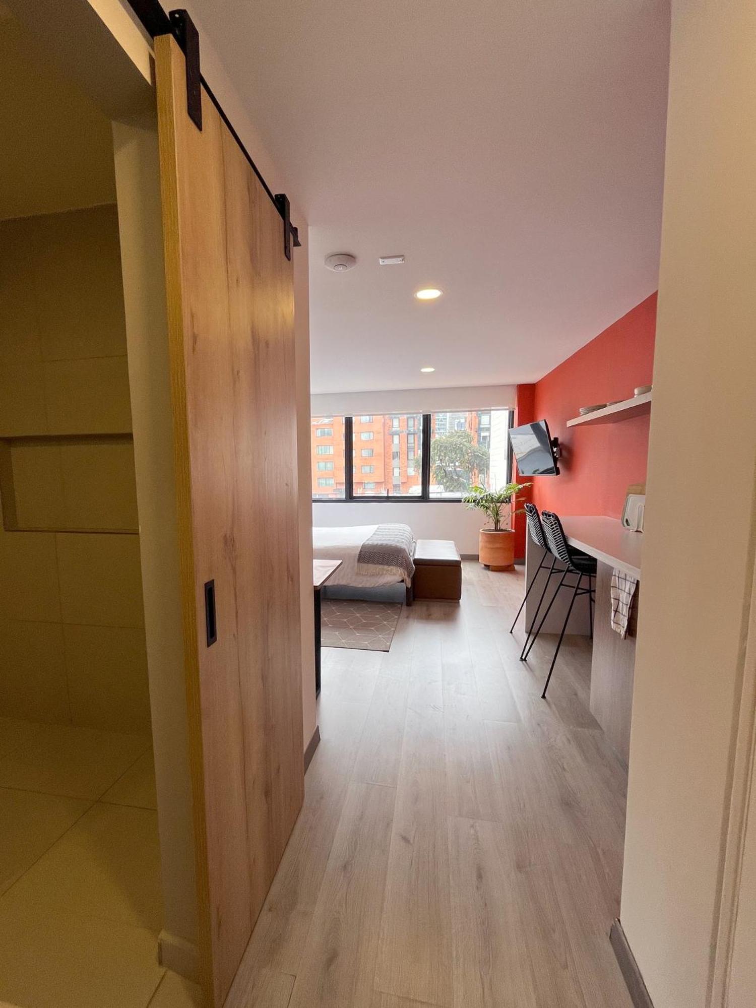 Great Space In Perfect Area! Walk Everywhere! * Bogotá